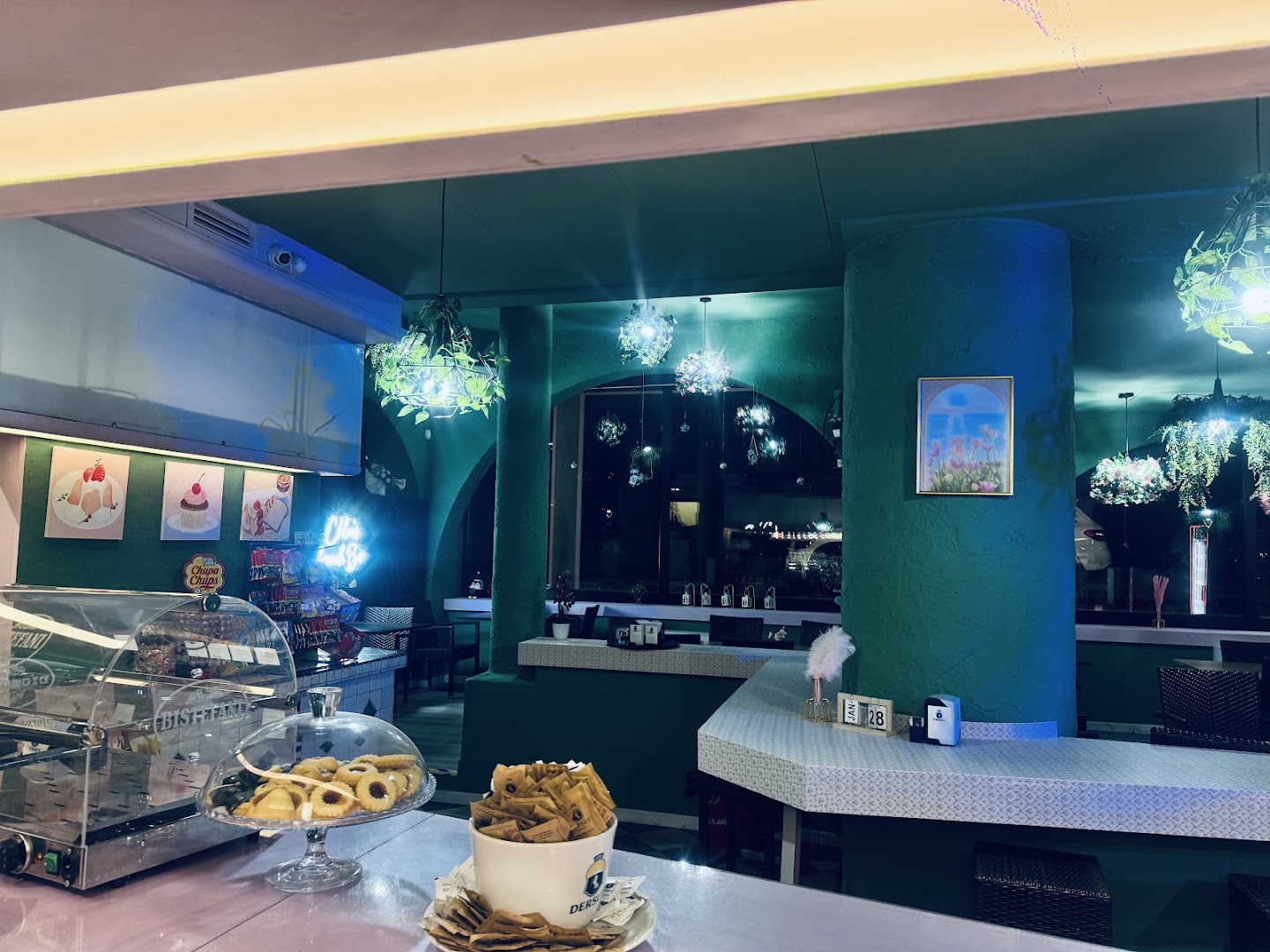 Chloe’ s brunch bar