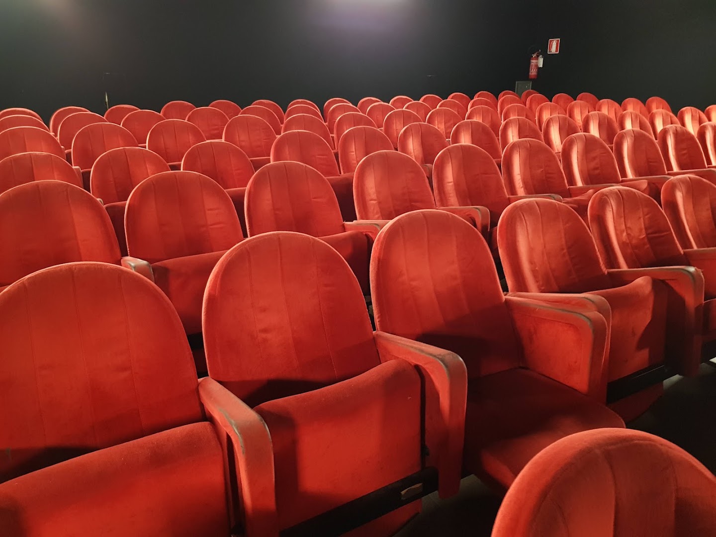 Cinema Lux Aprilia