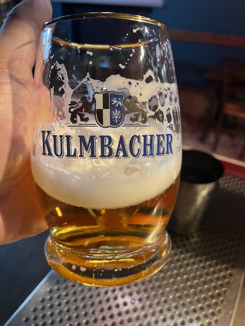 Cium Cium Pub