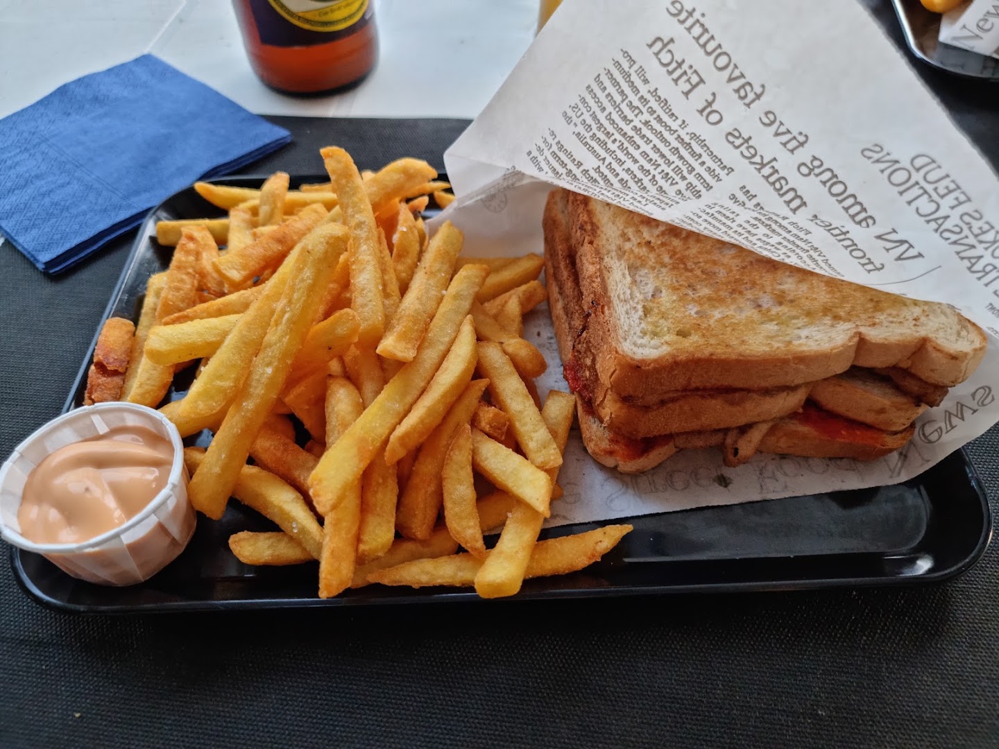 Civico Undici - Burgers - Steaks - Liquors -