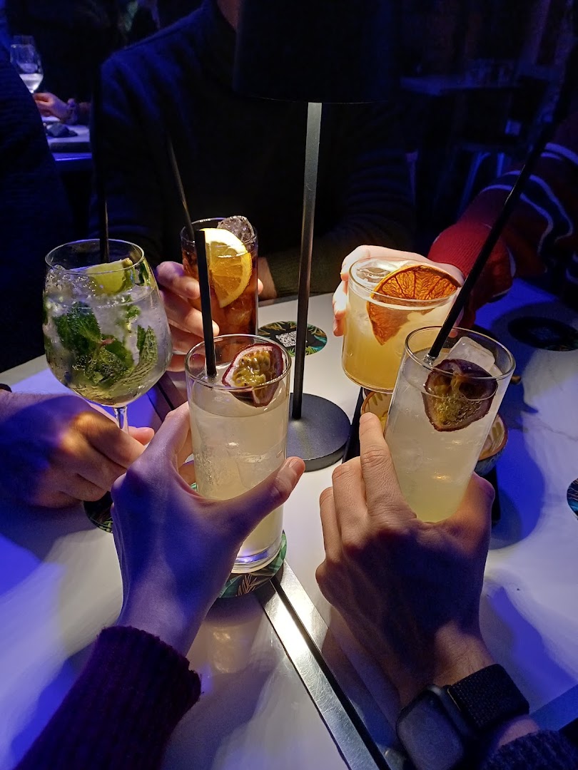 Clab Cocktail Lounge Bar