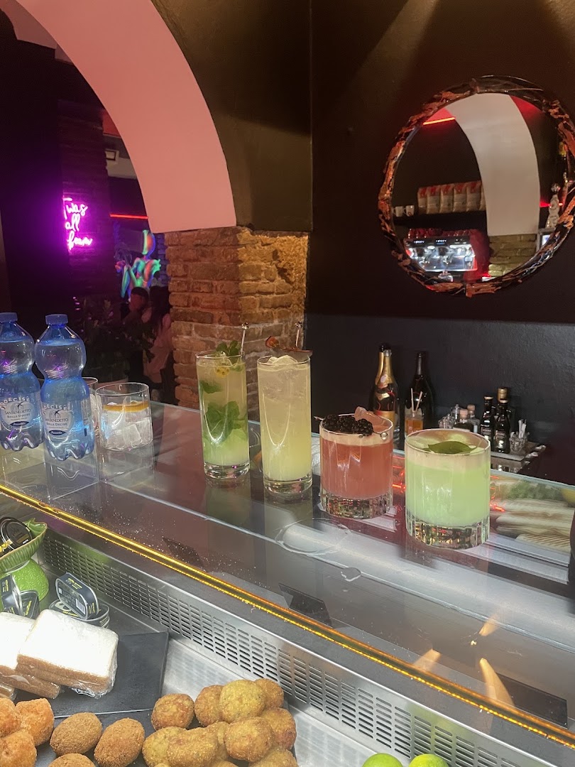 Clab Cocktail Lounge Bar