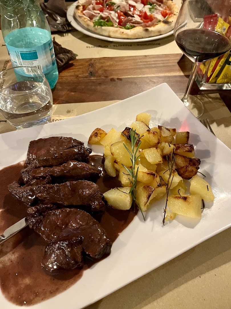 Clamaro Bar