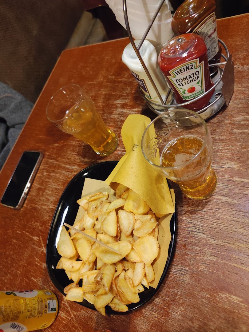 CLANCYS RIVOLI PIZZA RESTAURANT & BEERS