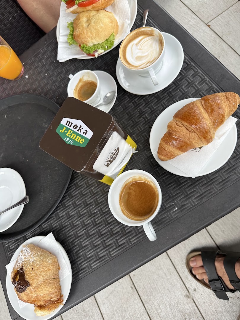 Clarabella Cafè
