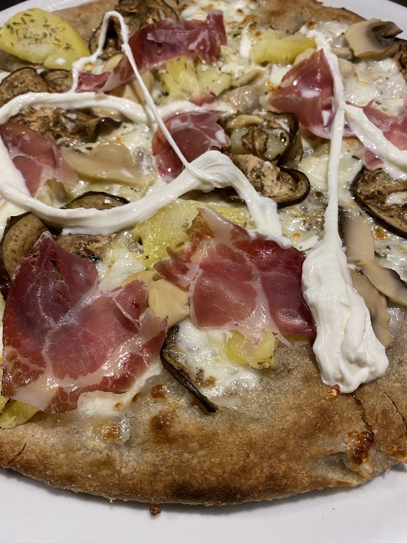 Clarence - Pizza & Grill