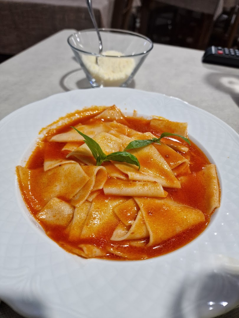 Claudia's Home restaurant