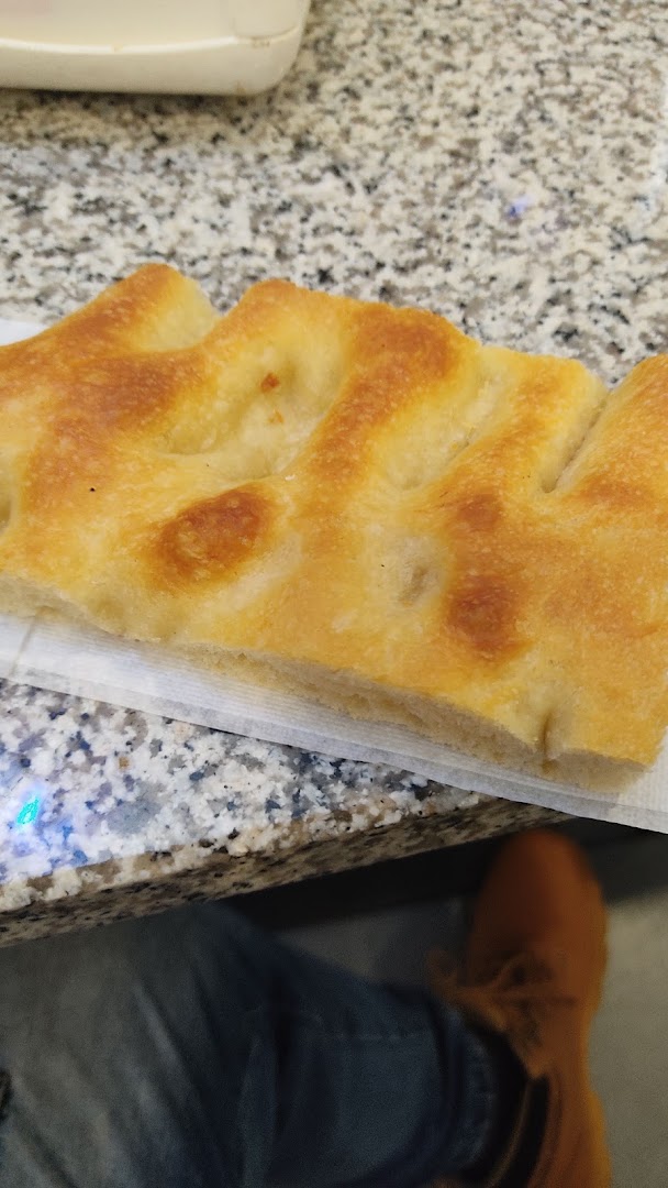 Clelio Bar