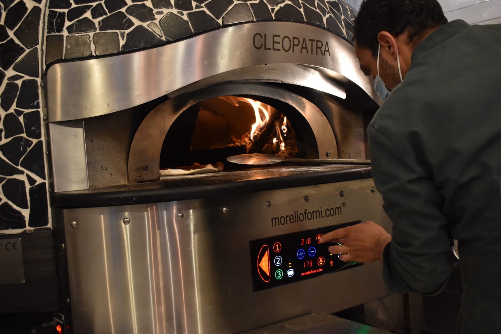 Cleopatra Pizzeria Kebab