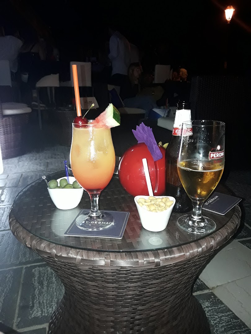 Cliff_feel good bar