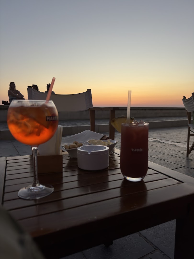 Cliff_feel good bar