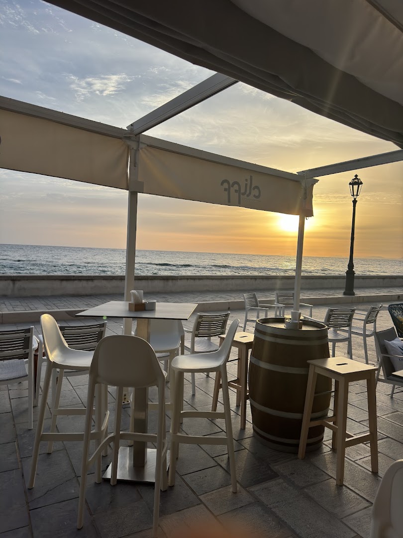 Cliff_feel good bar