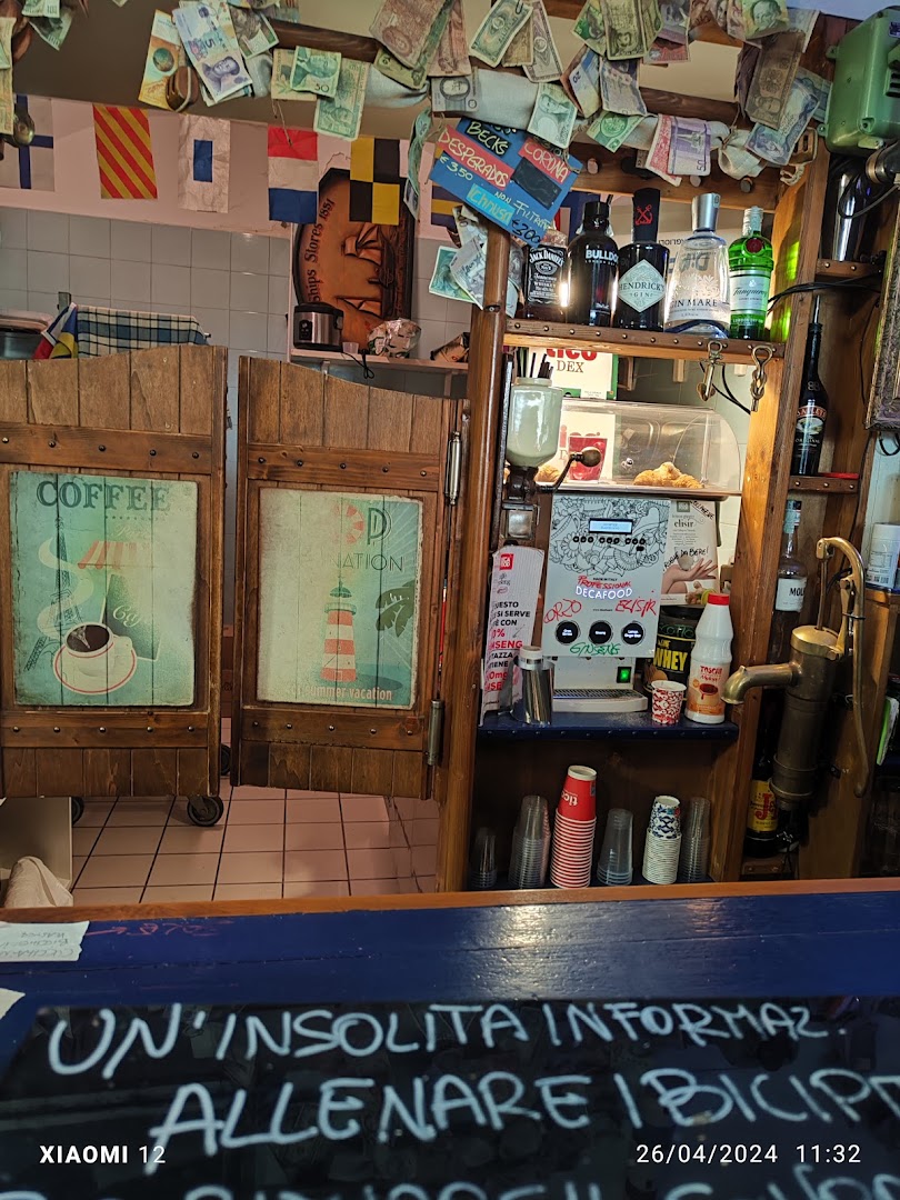 Clipper art& coffe bar