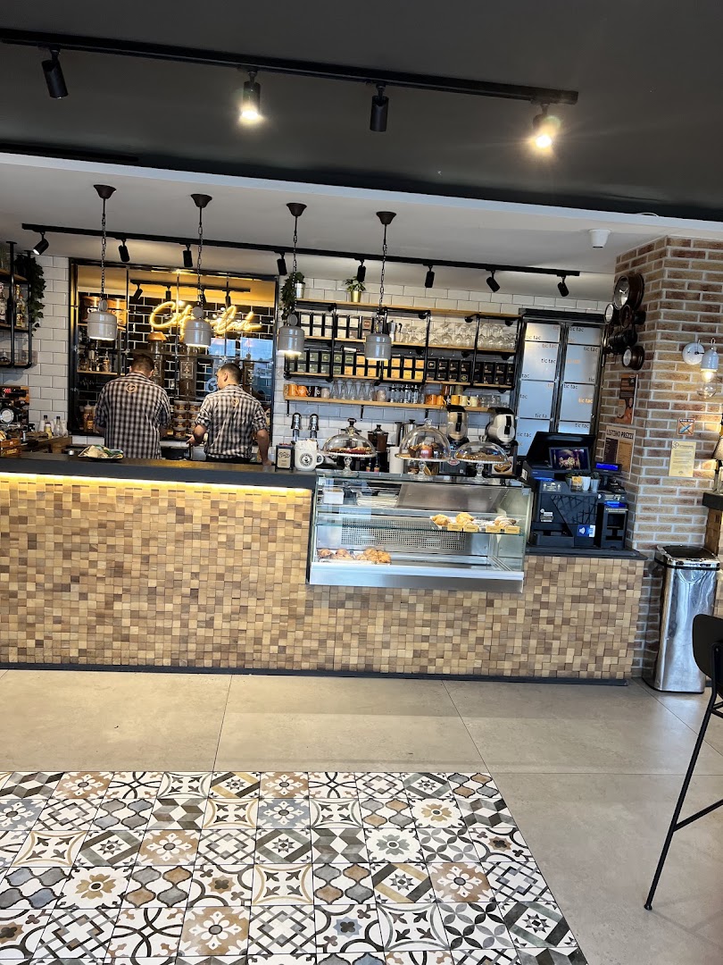 Clock Bar