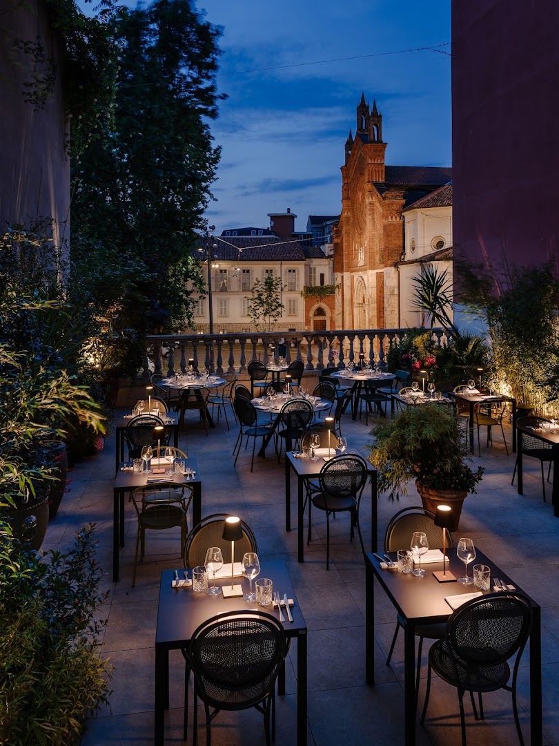 Clotilde Brera, Milano