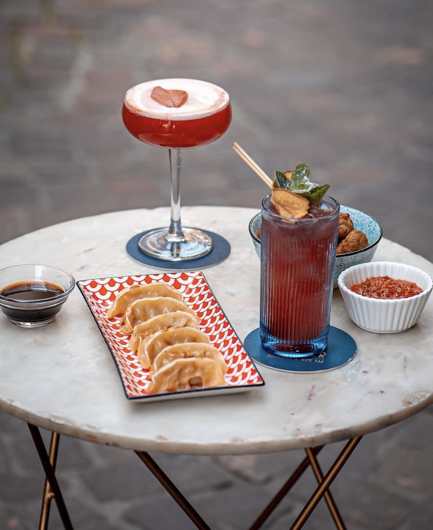 Clover Cocktail Bar