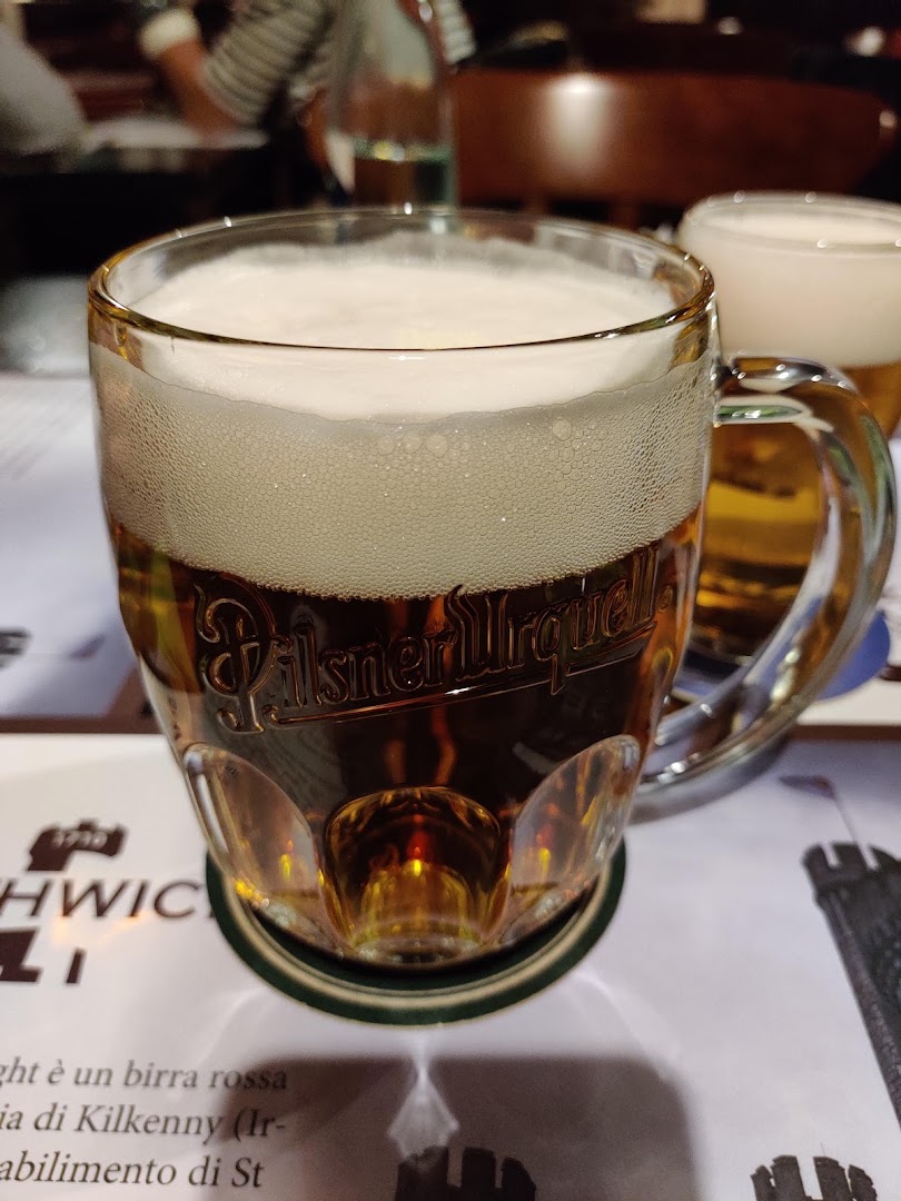 Clover Irish Pub