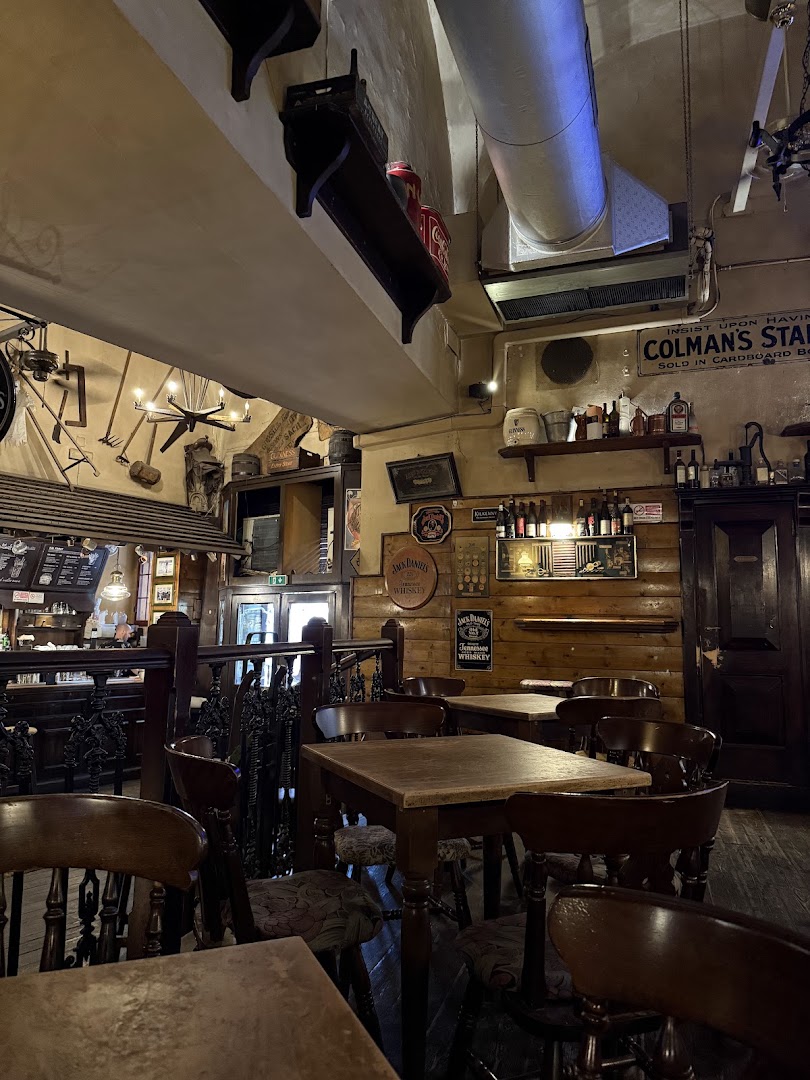 Cluricaune Irish Pub, Bologna