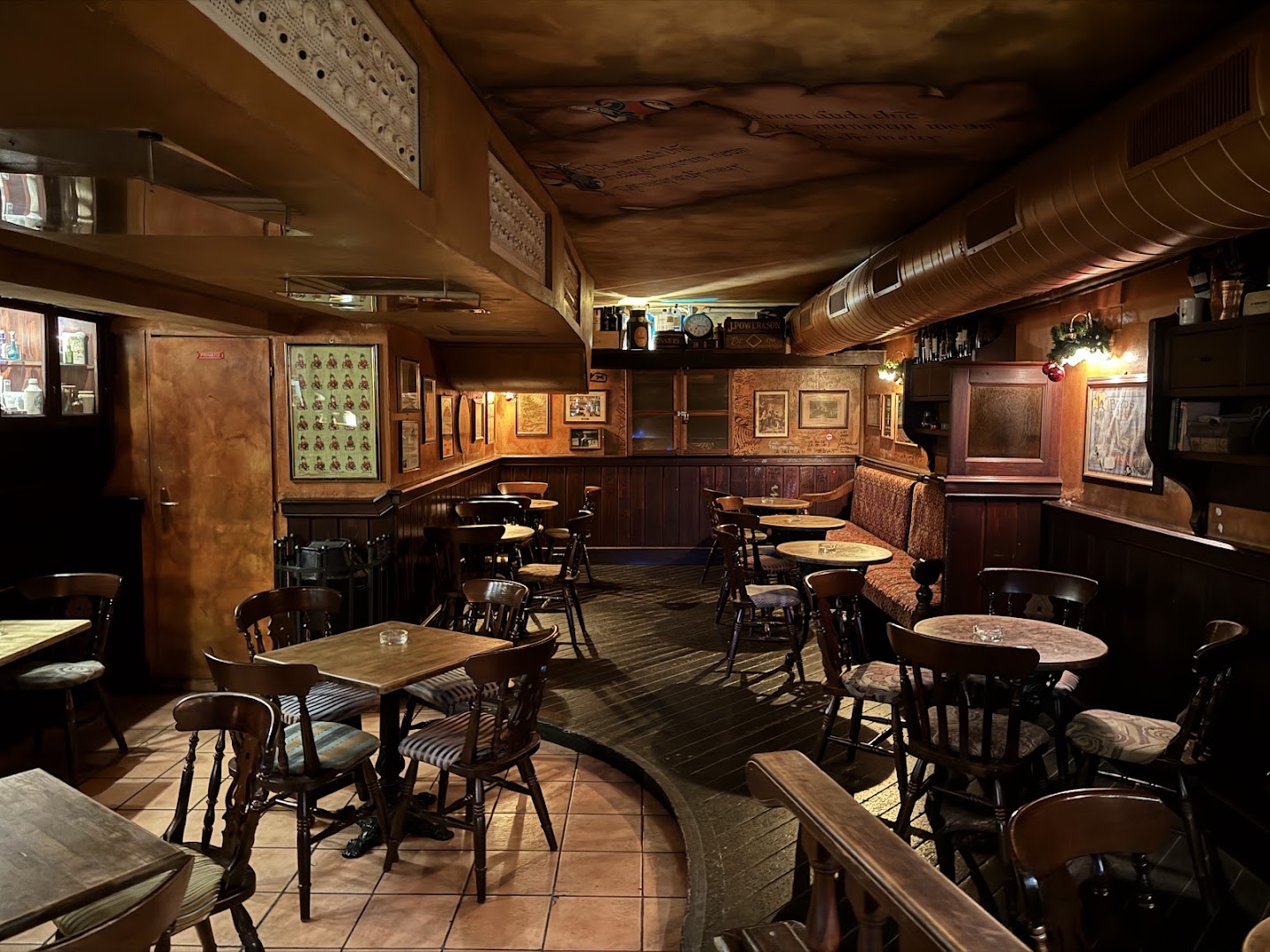 Cluricaune Irish Pub