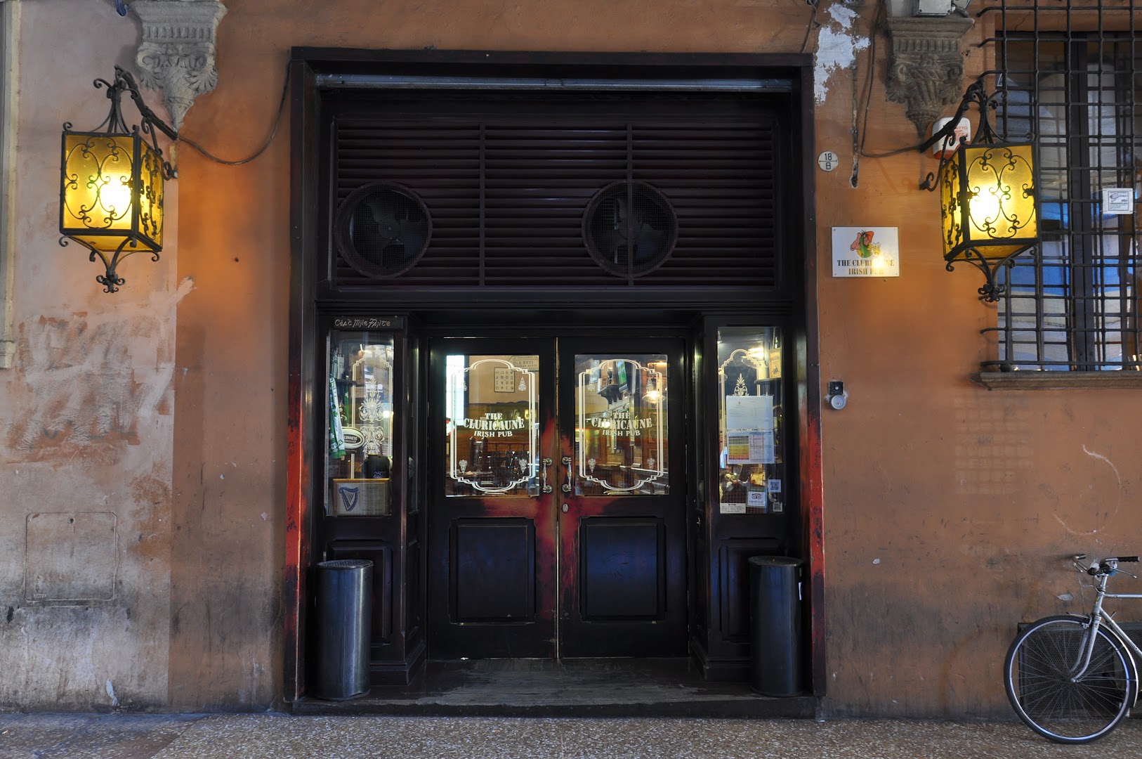 Cluricaune Irish Pub