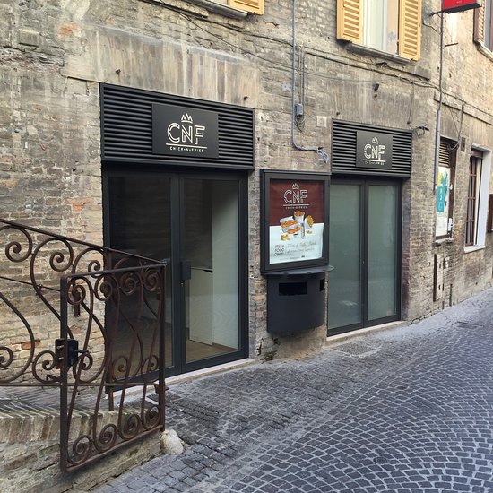 CNF restaurant: Chick • N • Fries - Urbino