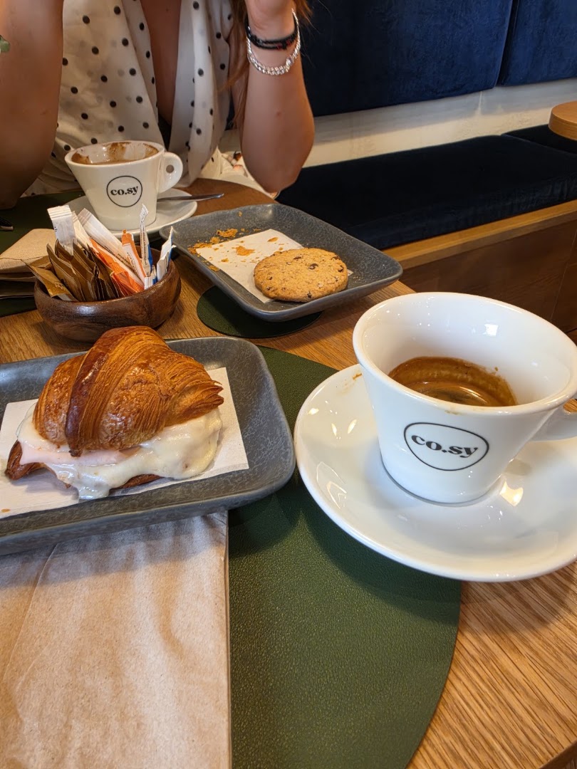 CO.SY - Monza - Caffetteria con Specialty Coffee, Brunch, Pranzi e Aperitivi