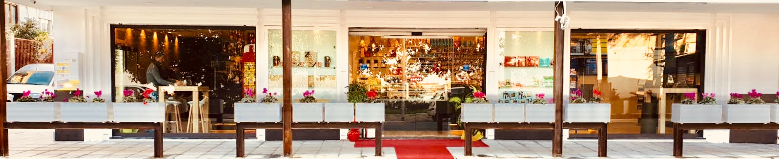 Coccinella Café - UPS Access Point RESELLER PLOOM