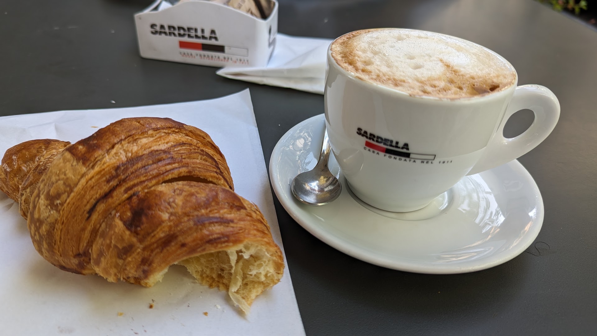 Coffee & Bakery