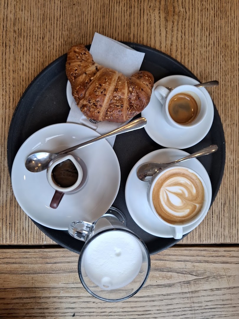 Coffee Square 33