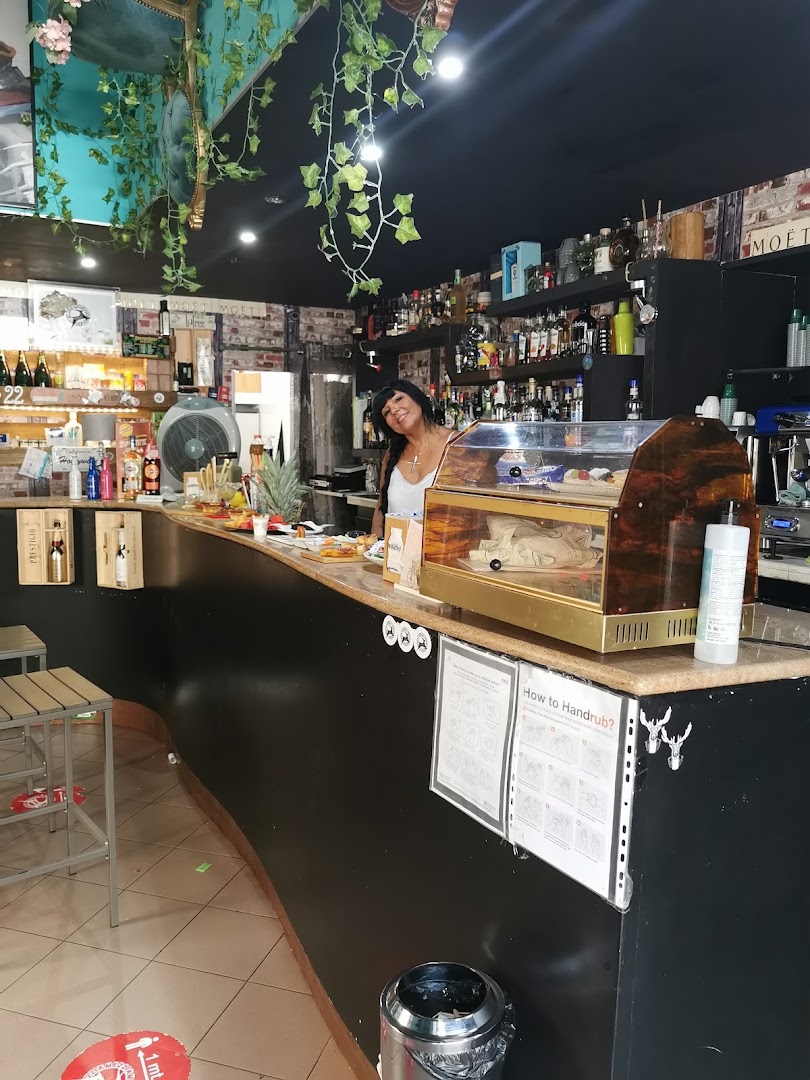 Coffeehouse, Policoro