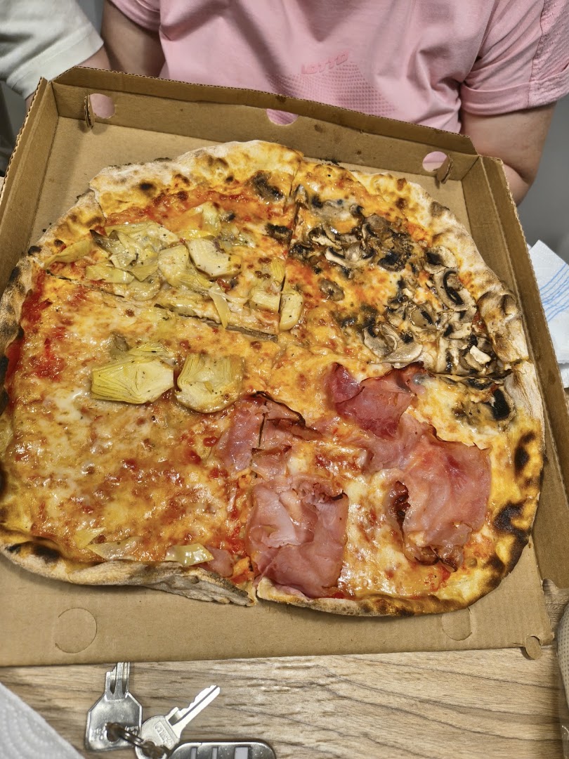 Coke Pizzeria, Milano