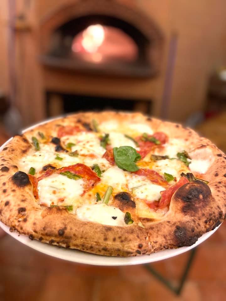 Comma 2 - Pizzeria, Braceria, Hamburger, Bar