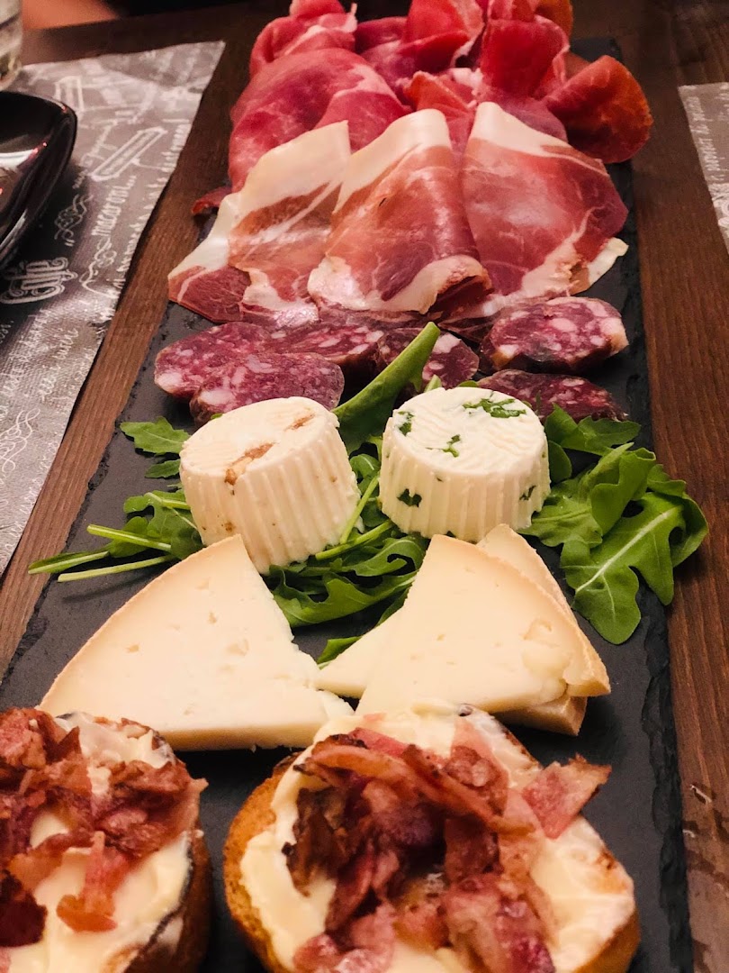 Comma 2 - Pizzeria, Braceria, Hamburger, Bar
