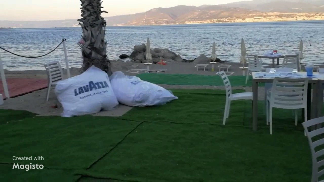 Comparello Bello Sulla Spiaggia