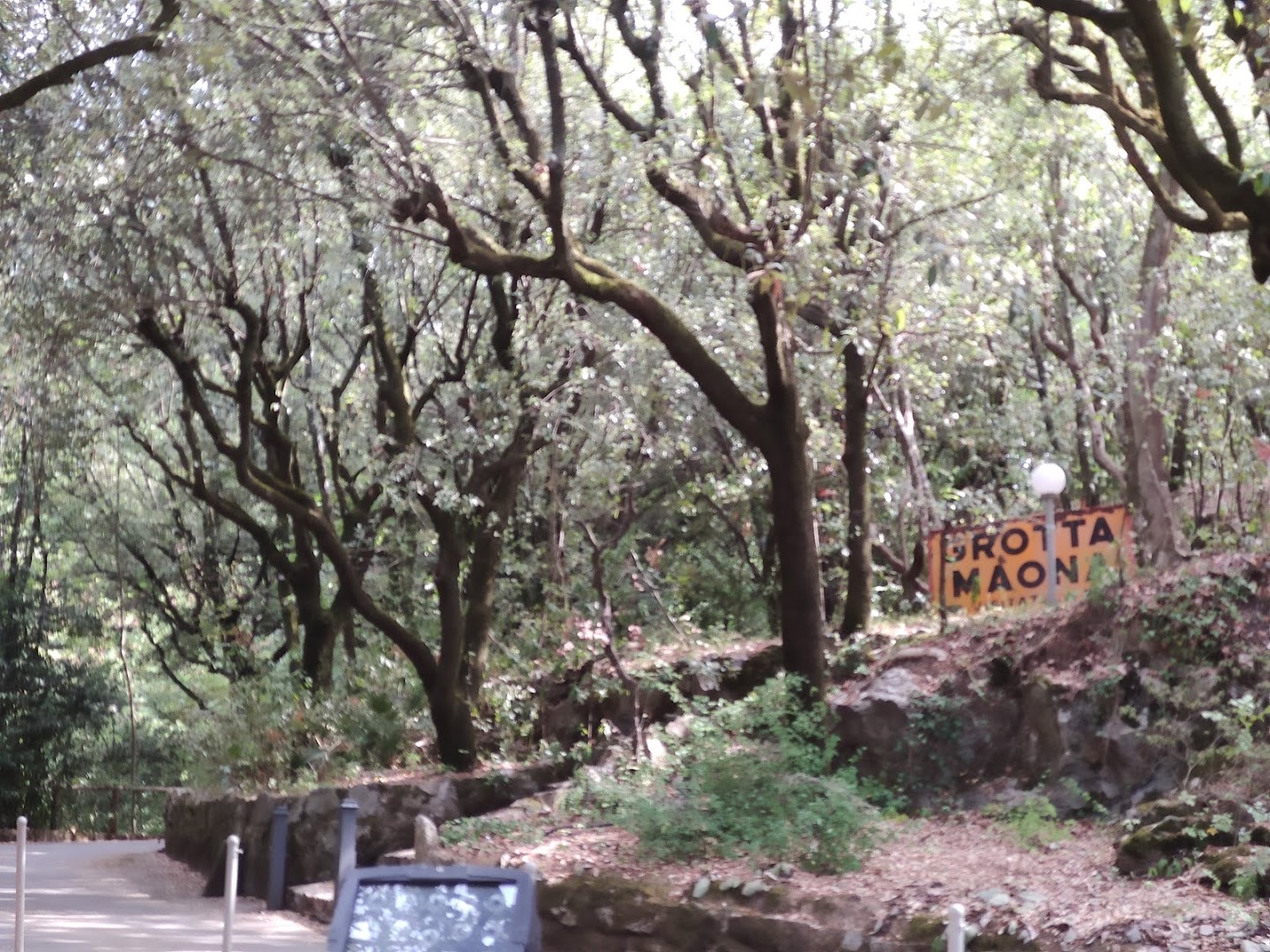 COMPLESSO TURISTICO GROTTA MAONA
