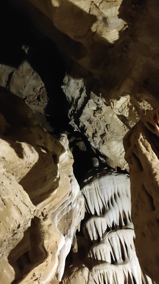 COMPLESSO TURISTICO GROTTA MAONA