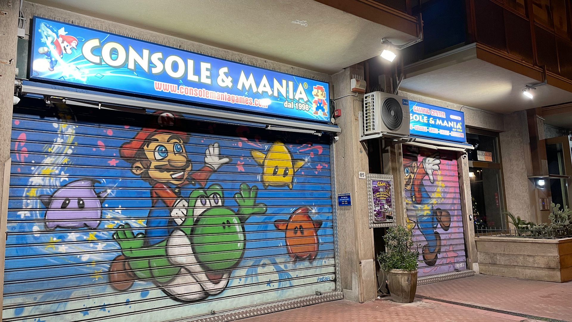 Console & Mania