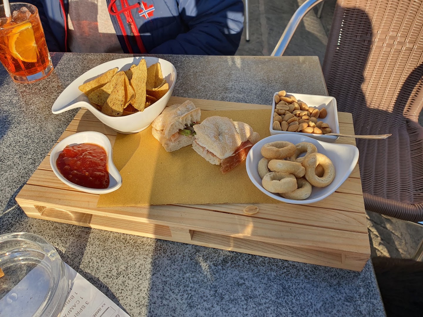 Controvento Café