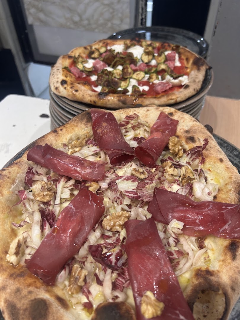 Convivio Restaurant & Pizza