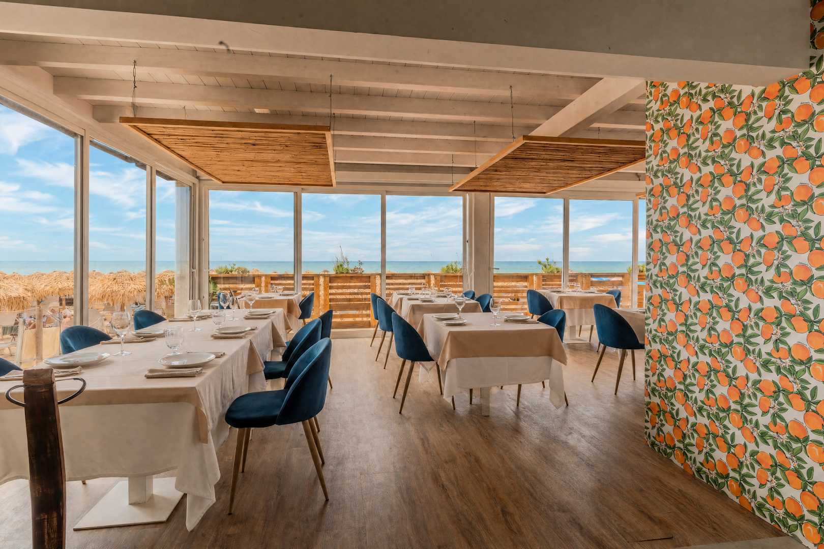 Corallo-cucina sul mare