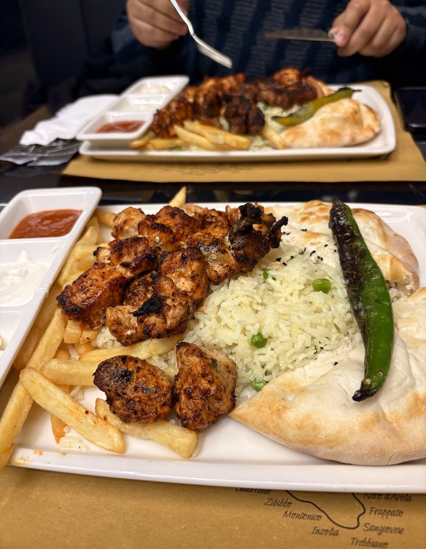 Cormano Turkish Kebap Pizza-Grill-Bar