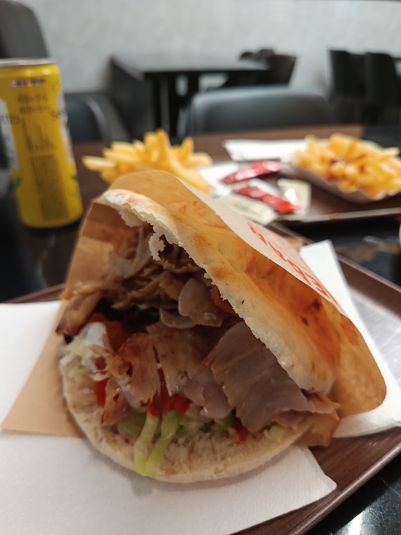 Cormano Turkish Kebap Pizza-Grill-Bar