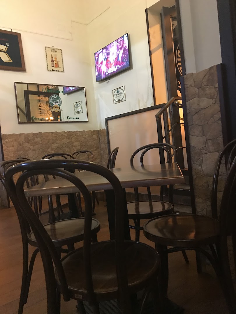 Corner Pub