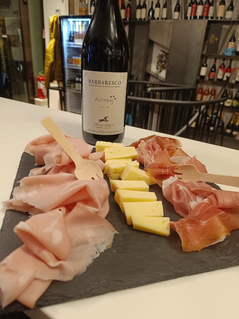 Corner Wine Bar