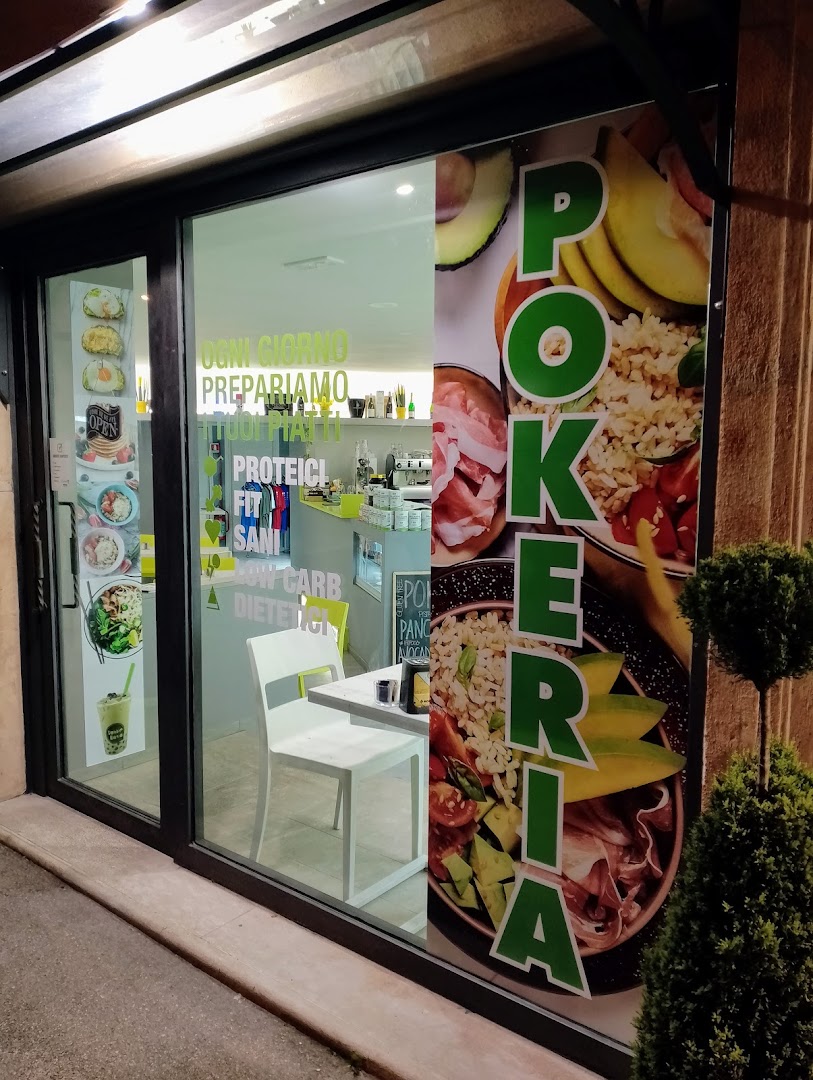 CORNERSFIT & FITBAR POKERIA