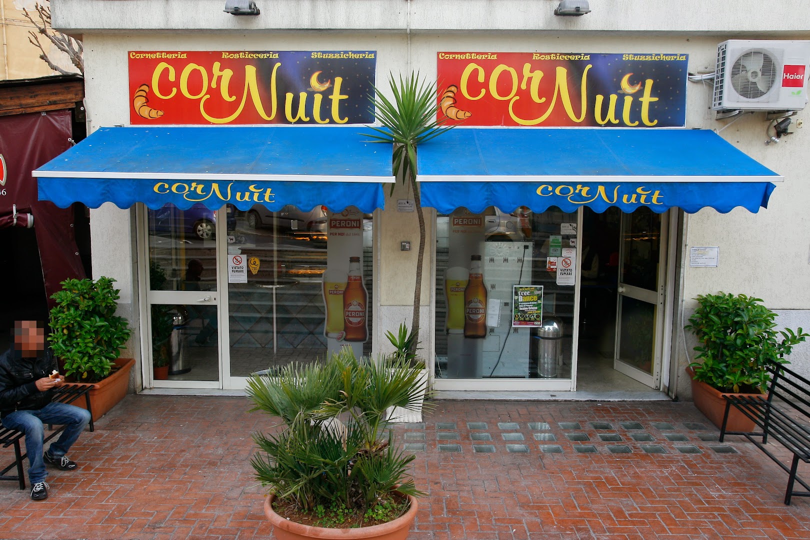 Cornuit, Palermo
