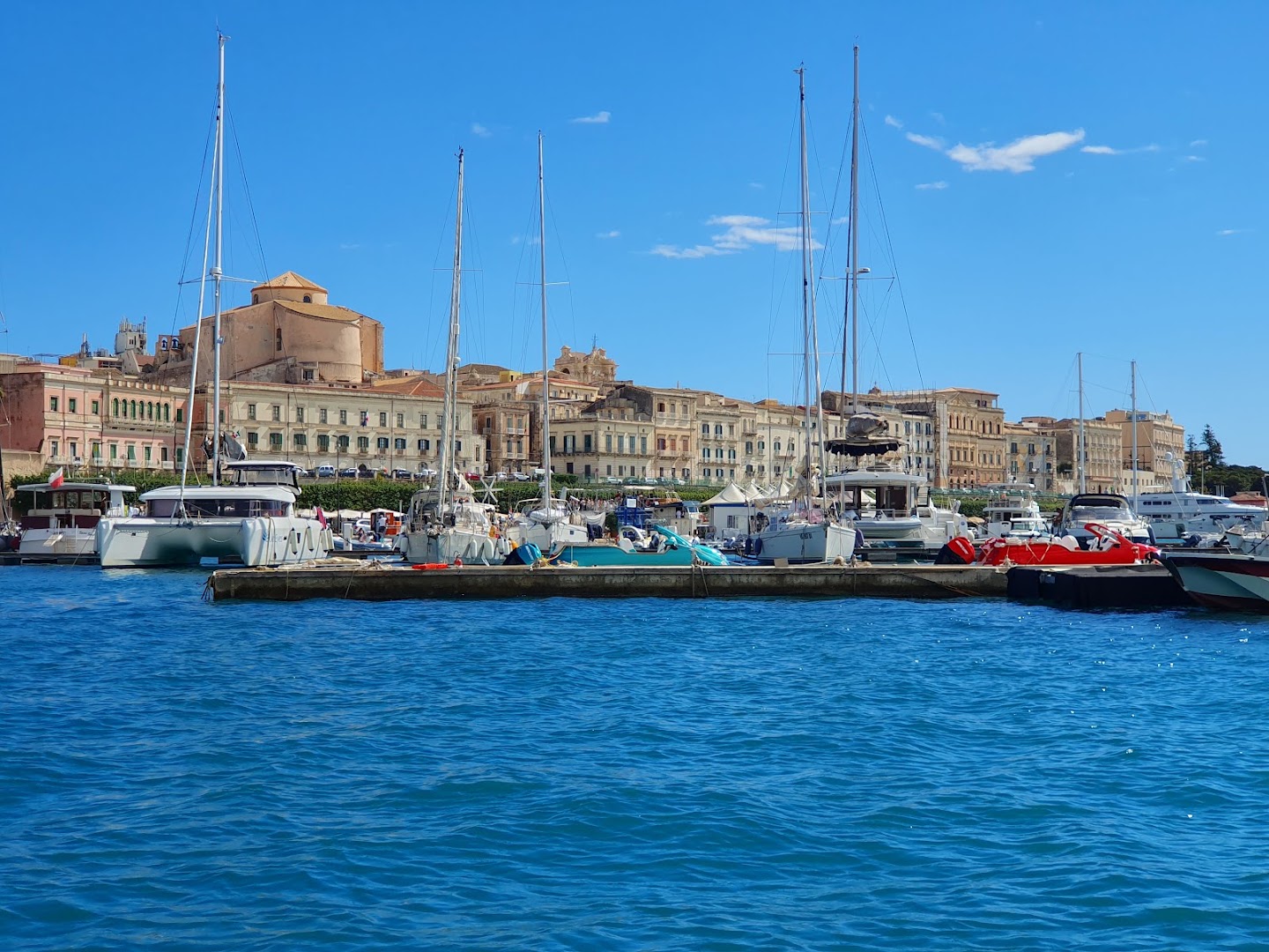 Corrado Escursioni in barca Siracusa | Excursion Boat Ortigia