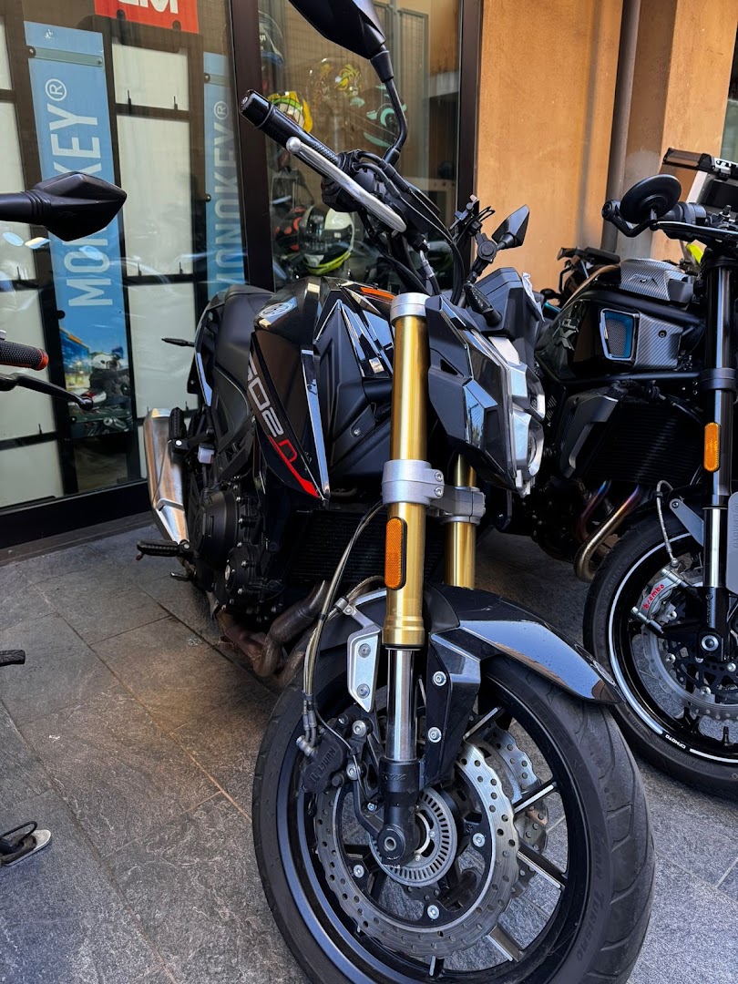 CORSARO MOTO - concessionaria moto e scooter Catania - Benelli, Suzuki, Fantic, Kymco, Sym, Benda, Keeway, Morbidelli MBP,, Catania