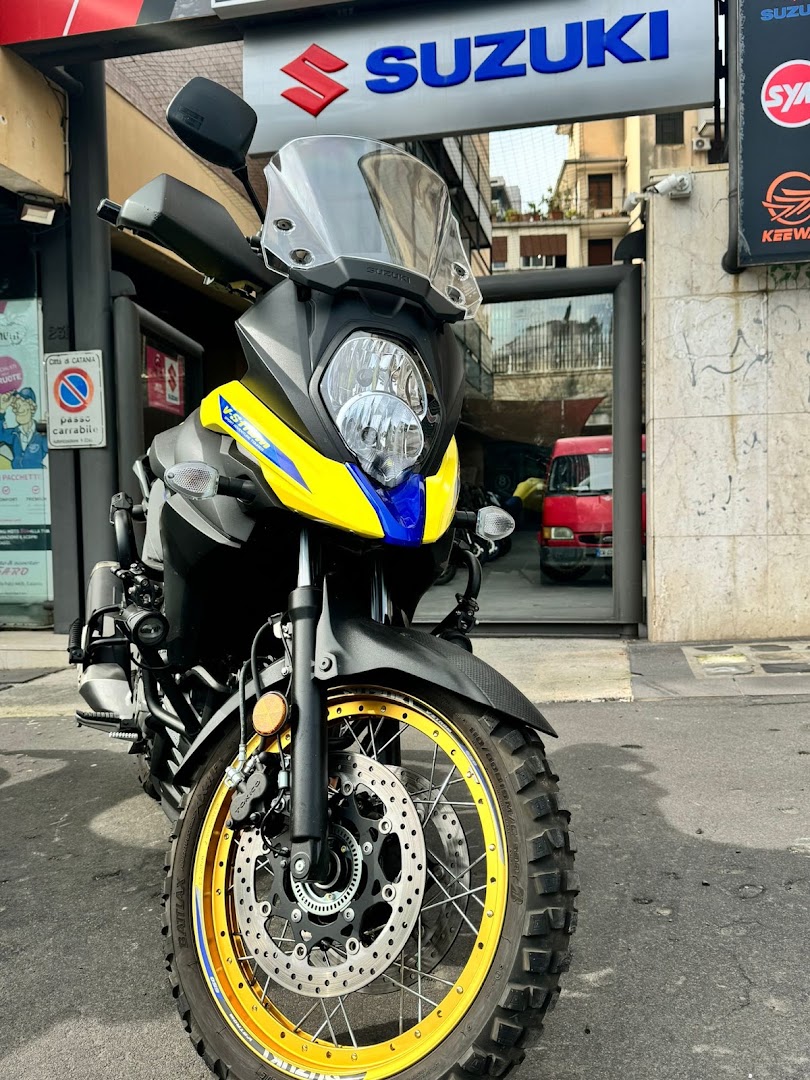 CORSARO MOTO - concessionaria moto e scooter Catania - Benelli, Suzuki, Fantic, Kymco, Sym, Benda, Keeway, Morbidelli MBP,