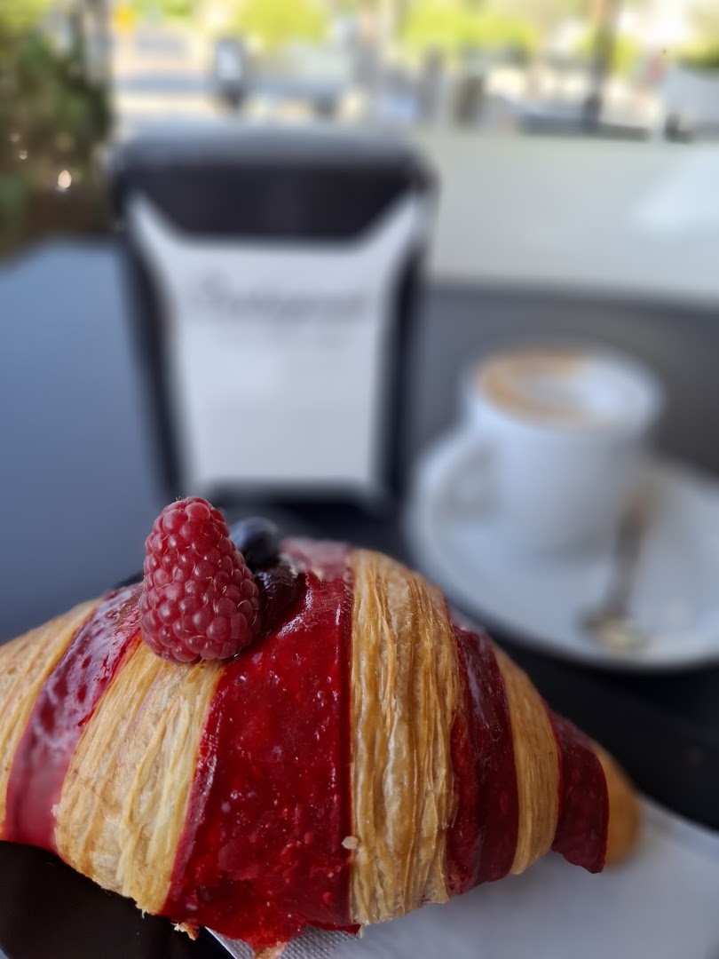 Cortigiano Bakery
